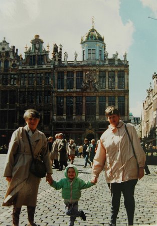 1994 - Marie-Francoise Falisse avec Moune et Elodie.JPG